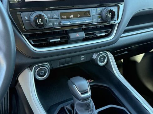 Used 2024 Toyota Grand Highlander XLE image 21