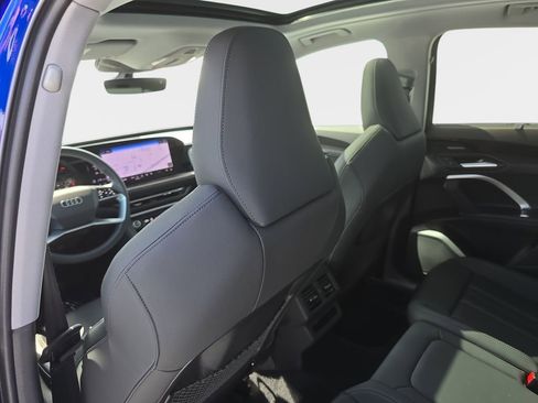 Certified 2025 Audi Q5 Premium Plus w/ Premium Plus AWD/4WD image 10