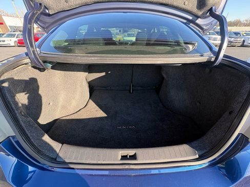 Used 2018 Nissan Sentra SR image 9