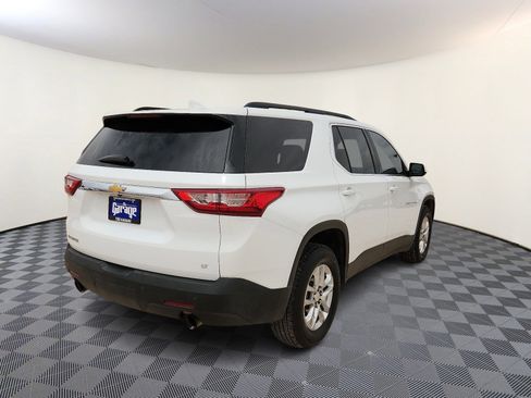 Used 2019 Chevrolet Traverse LT FWD image 4