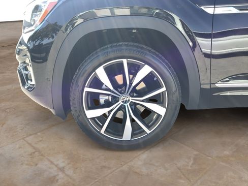 New 2026 Volkswagen Atlas SEL Premium R-Line AWD/4WD image 10