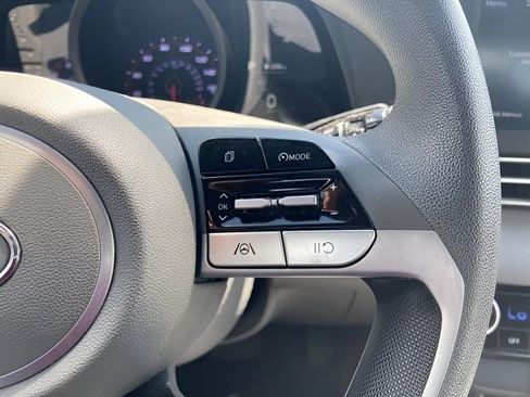 Used 2022 Hyundai Elantra SEL FWD image 20