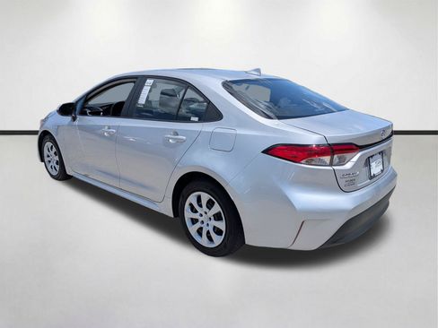 Used 2025 Toyota Corolla LE FWD image 6