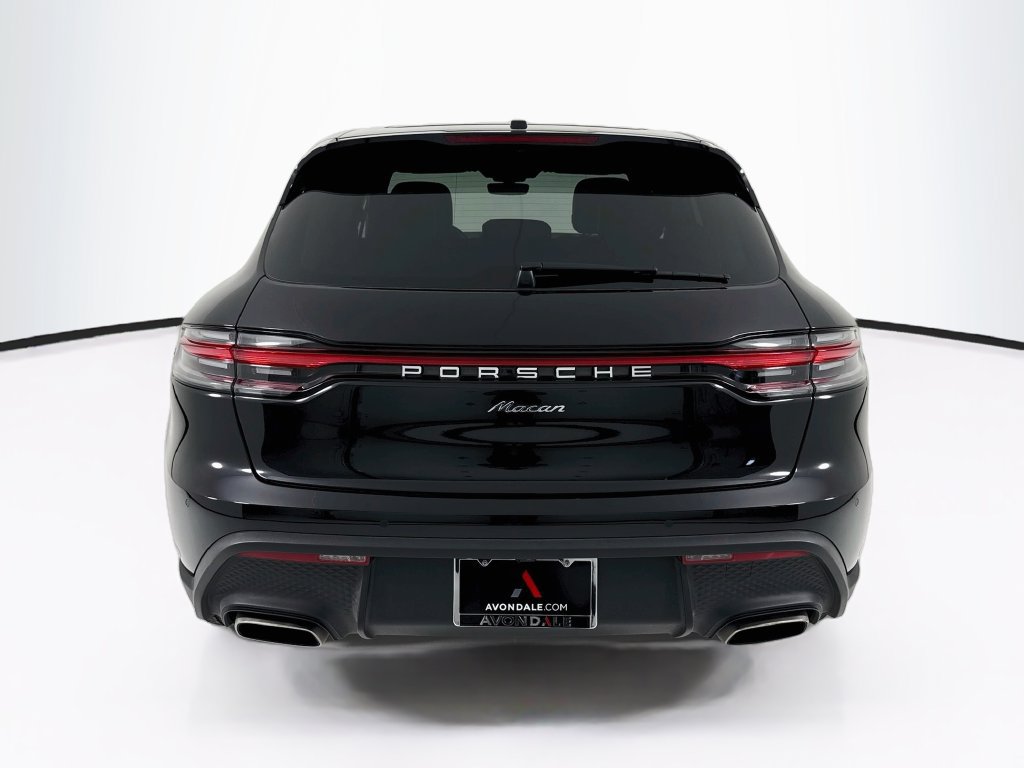 Certified 2025 Porsche Macan AWD/4WD image 10