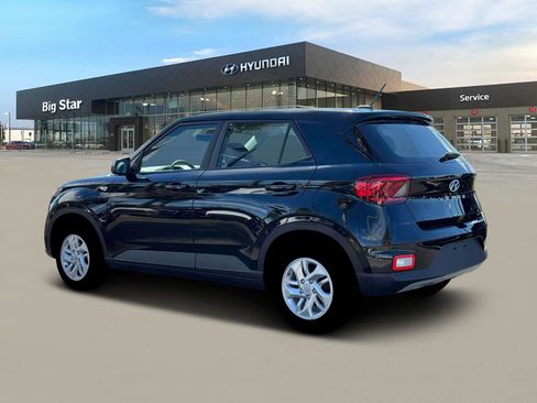 New 2026 Hyundai Venue SE FWD image 4