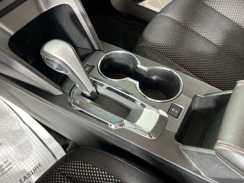 Used 2011 Chevrolet Equinox LT w/ All-Star Package image 16