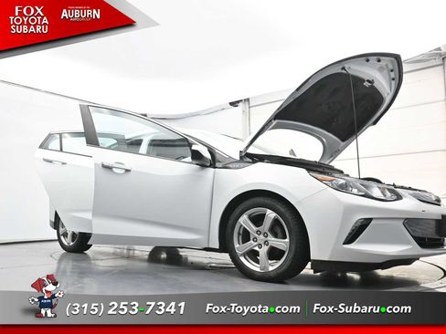 Used 2017 Chevrolet Volt LT w/ Comfort Package FWD image 38