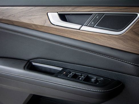 New 2026 Volkswagen Atlas SE FWD image 24