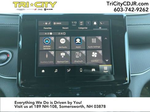 New 2025 Jeep Grand Cherokee Altitude image 18