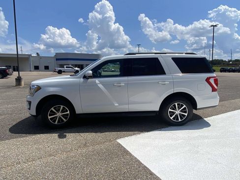 Used 2020 Ford Expedition XLT w/ Equipment Group 201A AWD/4WD image 4