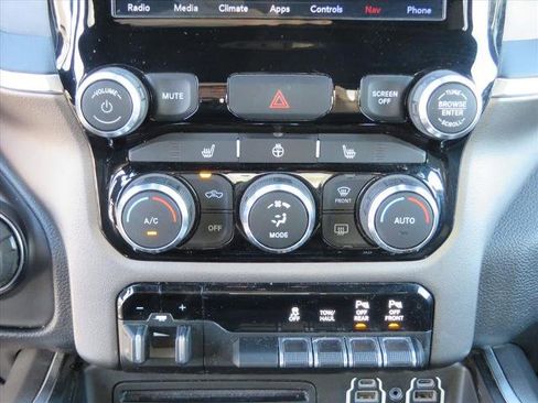 Used 2019 RAM 1500 Big Horn image 30