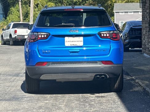 Used 2022 Jeep Compass Limited image 4