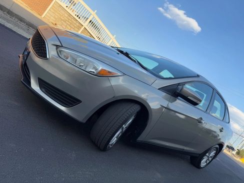 Used 2015 Ford Focus SE FWD image 52