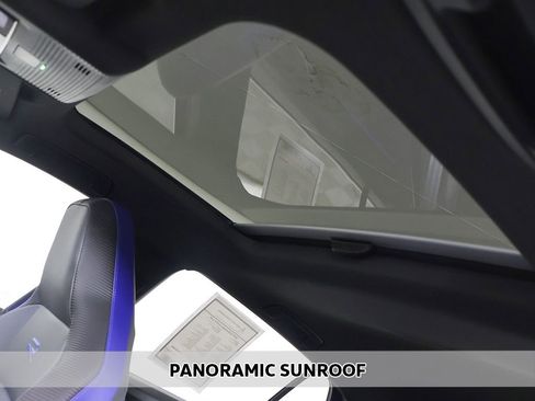 Used 2024 Volkswagen Golf R AWD/4WD image 4