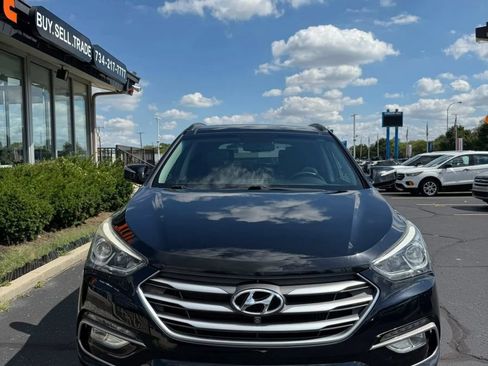 Used 2017 Hyundai Santa Fe Sport AWD/4WD image 2