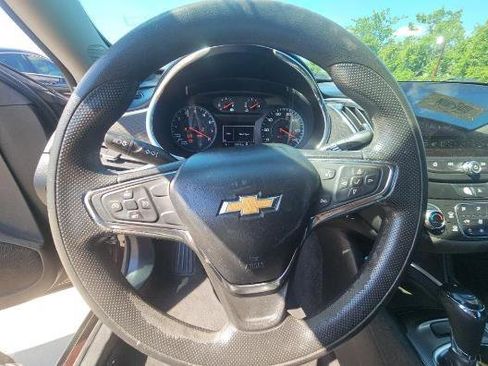Used 2020 Chevrolet Malibu LT FWD image 10