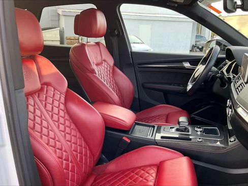 Used 2019 Audi SQ5 Premium Plus w/ Premium Plus Package image 7