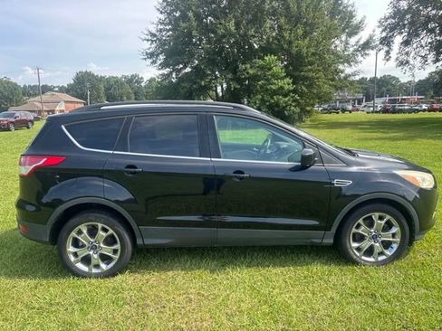 Used 2016 Ford Escape SE w/ Equipment Group 201A FWD image 8