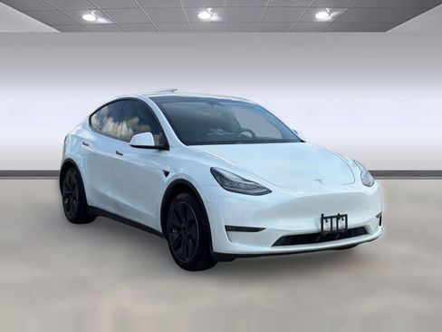 Used 2020 Tesla Model Y Long Range AWD/4WD image 7