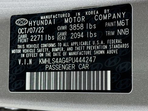 Used 2023 Hyundai Elantra SEL w/ Convenience Package FWD image 16