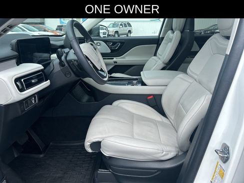 Used 2025 Lincoln Aviator Reserve w/ Equipment Group 201A AWD/4WD image 6