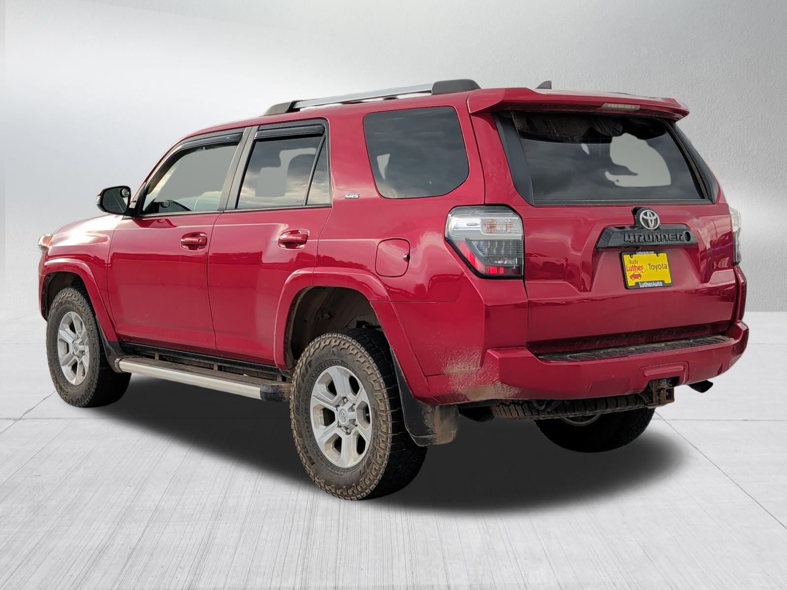 Used 2020 Toyota 4Runner SR5 Premium w/ Moonroof Package AWD/4WD image 5