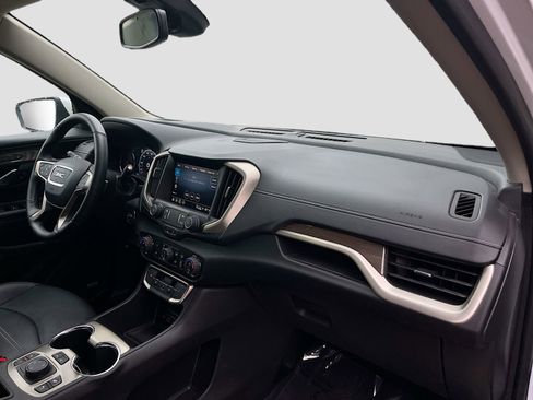 Used 2024 GMC Terrain Denali w/ Denali Premium Package image 31