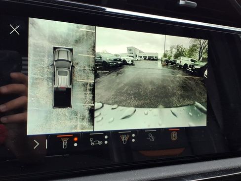 Used 2024 GMC Sierra 1500 AT4 w/ Technology Package image 14