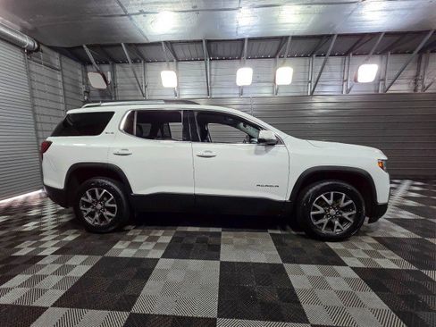 Used 2020 GMC Acadia SLE w/ Driver Convenience Package image 9