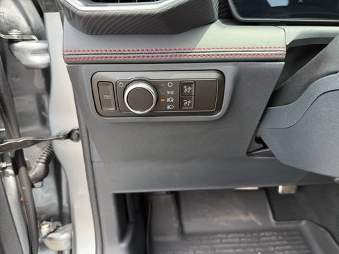Used 2025 Ford Mustang Premium RWD image 22