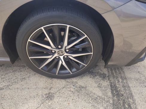 Used 2024 Toyota Camry SE FWD image 16