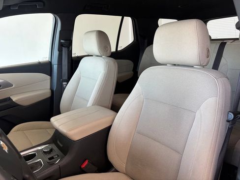 Used 2023 Chevrolet Traverse LS FWD image 26