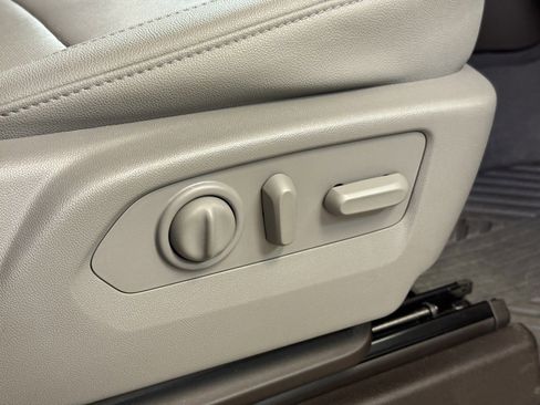 Used 2021 Chevrolet Silverado 1500 LTZ w/ LTZ Premium Package image 28