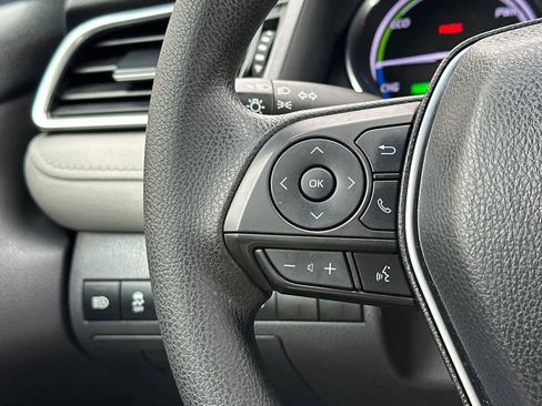 Used 2018 Toyota Camry LE image 24