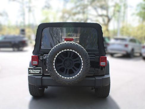 Used 2015 Jeep Wrangler Unlimited Sport w/ Quick Order Package 24S image 8