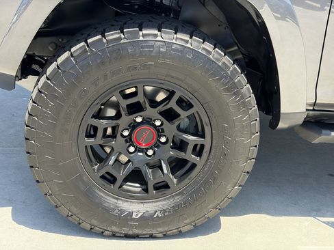 Certified 2022 Toyota 4Runner SR5 RWD image 8