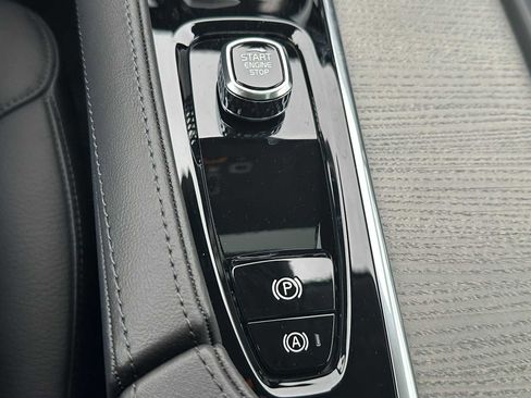 New 2025 Volvo S90 B6 Plus w/ Protection Package Premier image 31