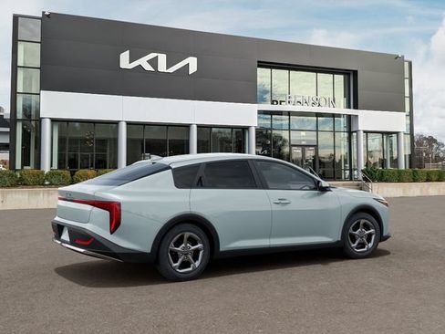 New 2026 Kia K4 FWD image 7