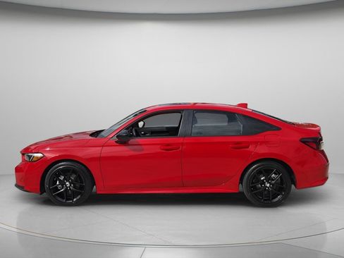 Used 2025 Honda Civic Sport image 4