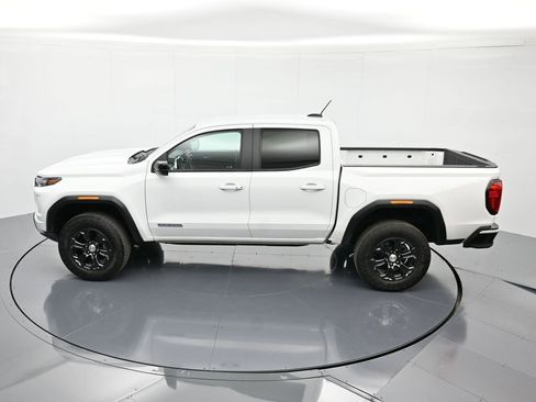 Certified 2024 GMC Canyon Elevation image 36