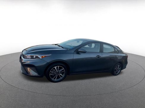 Used 2024 Kia Forte LXS image 8