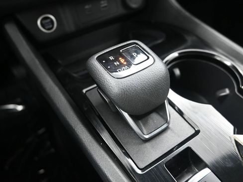 Used 2023 Nissan Rogue SV image 22