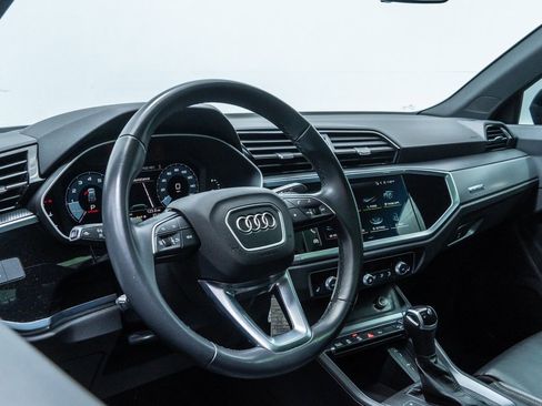 Used 2023 Audi Q3 2.0T Premium w/ Black Optic Sport Package image 13