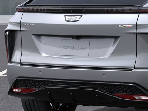 New 2026 Cadillac Lyriq V AWD/4WD image 14