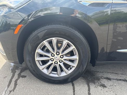 Used 2024 Buick Enclave Essence AWD/4WD image 20