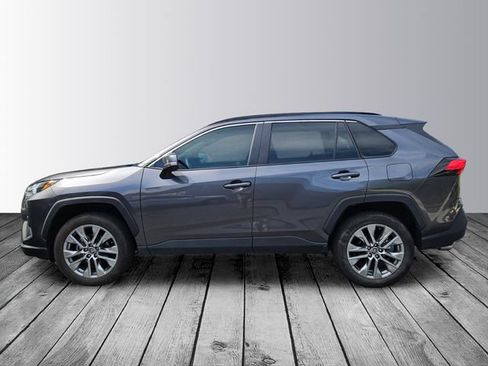 Used 2023 Toyota RAV4 XLE Premium FWD image 2
