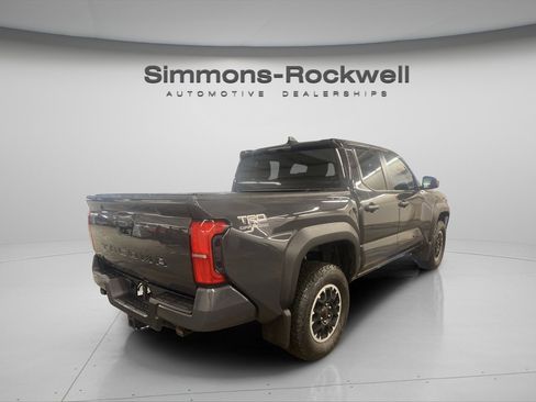 Used 2025 Toyota Tacoma SR5 image 5