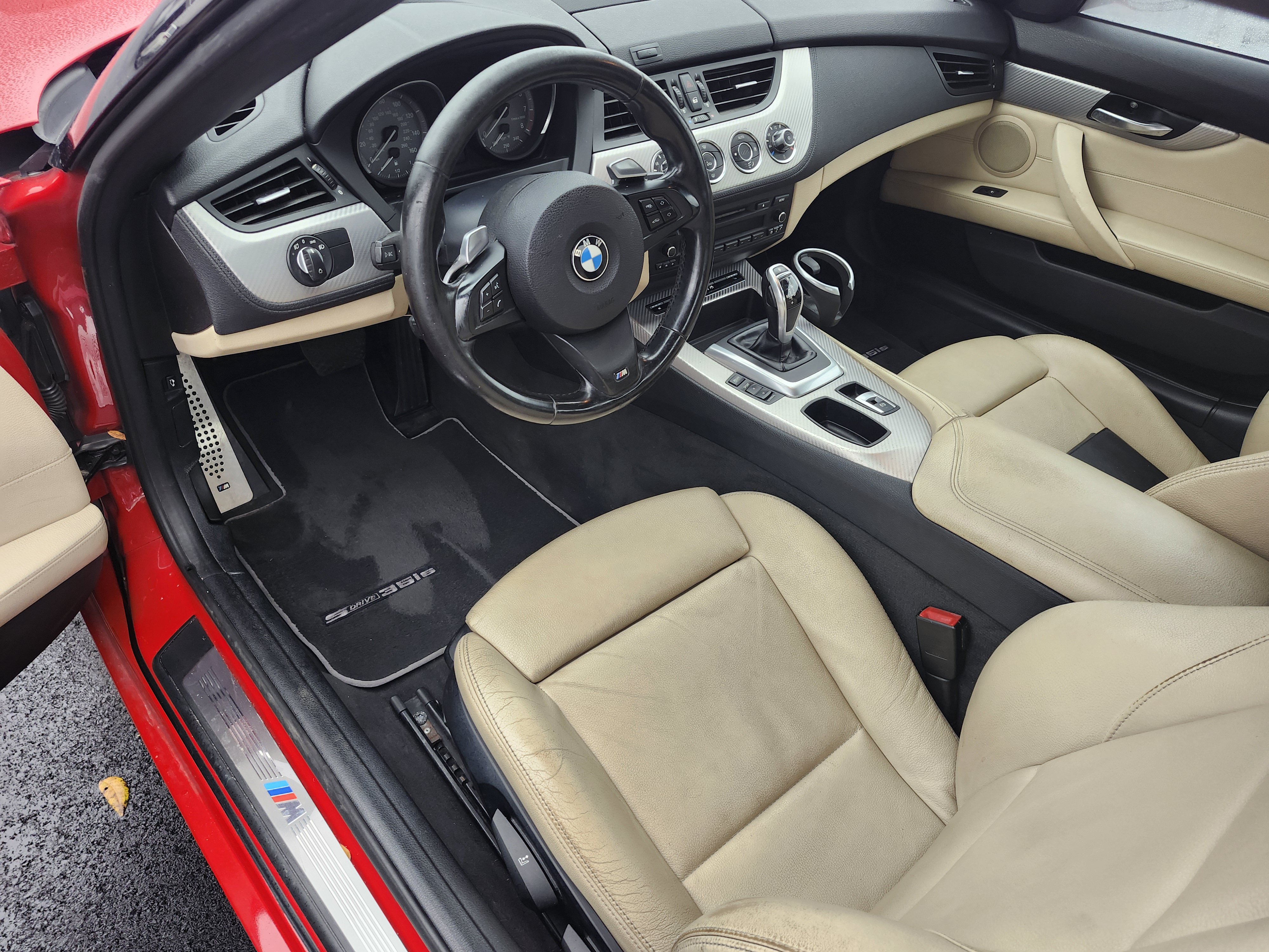 Used 2011 BMW Z4 sDrive35is RWD image 4