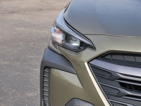 Used 2024 Subaru Outback Premium image 3