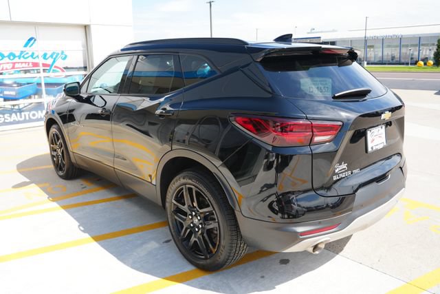 Used 2023 Chevrolet Blazer LT AWD/4WD image 35